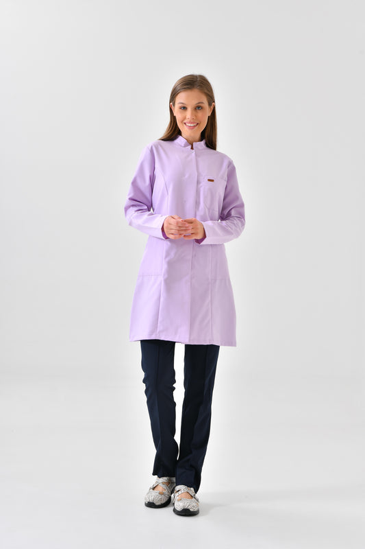 Fartuch Medyczny Damski w Kolorze Liliowym Średnia długość