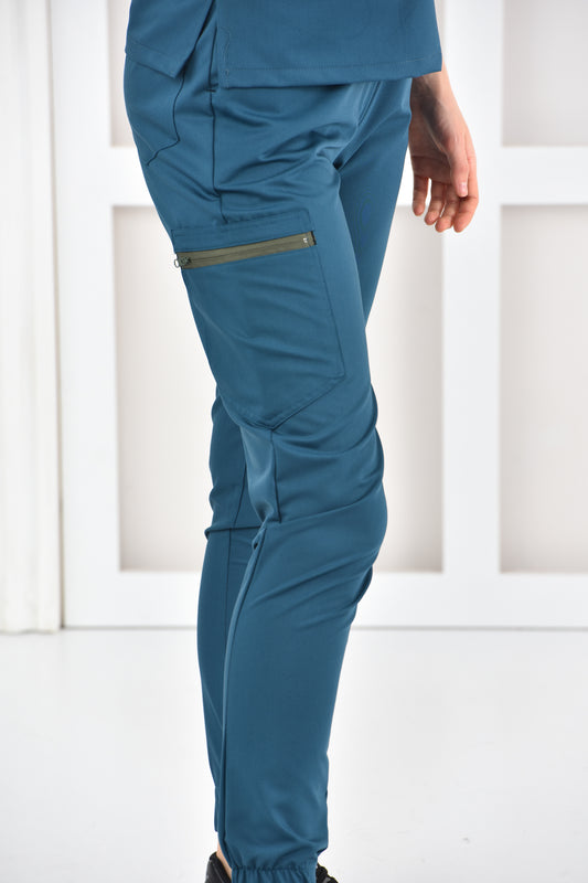 Damski komplet medyczny w kolorze petrol z tkaniny typu tericotton