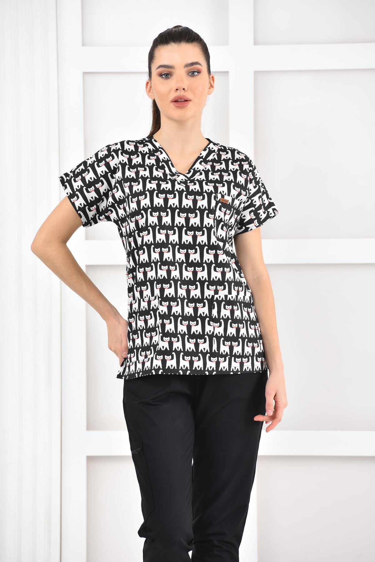 Bluza medyczna z nadrukiem